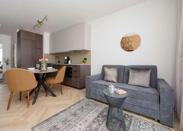 Apartment Unique For 4 Guests With Underground Parking By Renters *