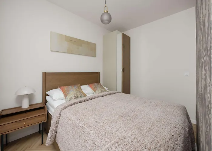 Unique For 4 Guests With Underground Parking By Renters * Warschau