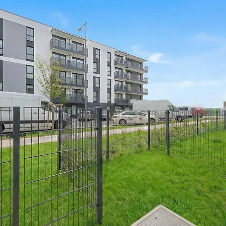 Unique For 4 Guests With Underground Parking By Renters