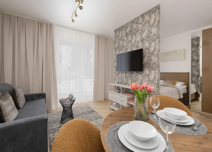 Unique For 4 Guests With Underground Parking By Renters