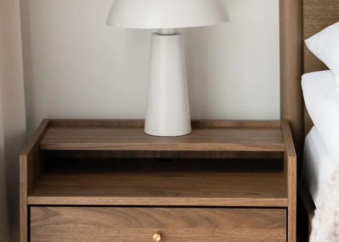 Unique For 4 Guests With Underground Parking By Renters Apartman